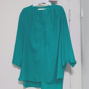 Gorgeous plus sized green blouse